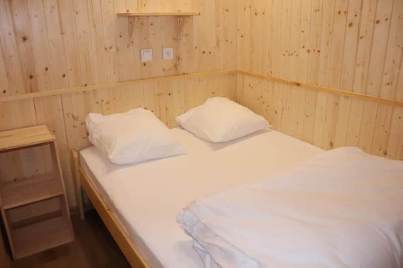 Roulottes Cocooning Au Coeur Des Landes Hotel Mees Bagian luar foto
